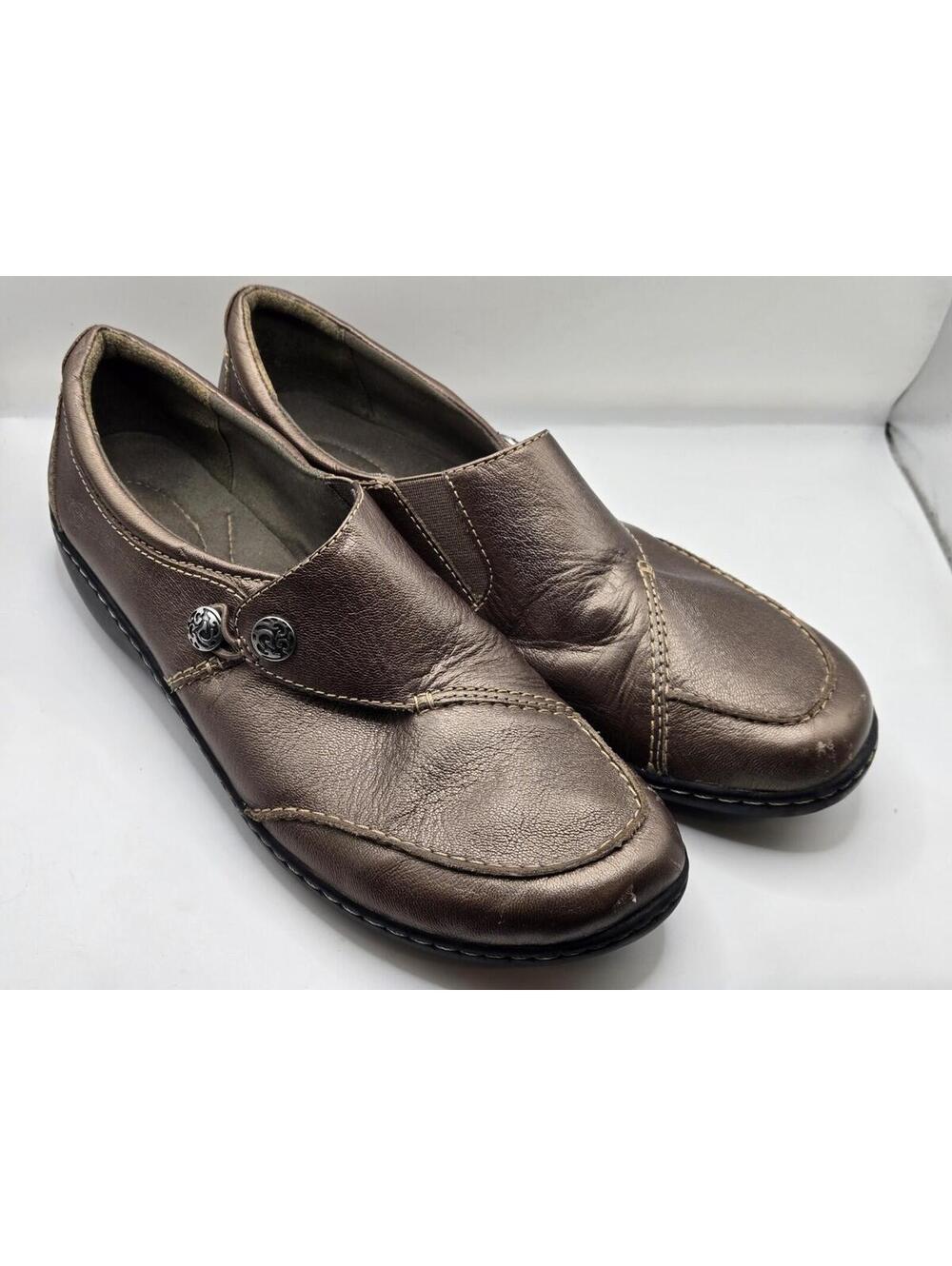 Clarks Womens Slip On Shoes Metallic Leather Button Moc Toe Low Top 11 W